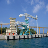 Portacombi 装/卸船机